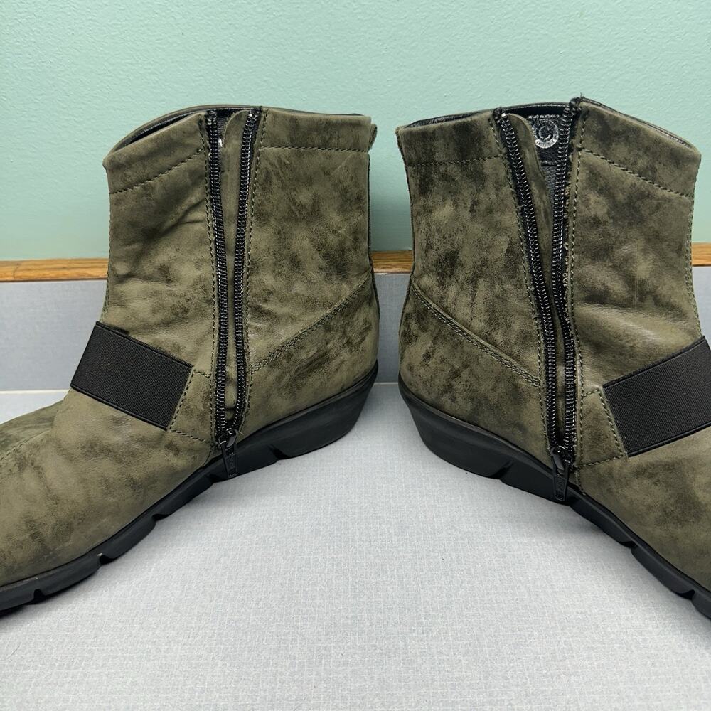 Wolky Boots Women’s 42 (10US) Casual Side Zip Wedge Ankle Bootie Green Leather - Picture 4 of 13